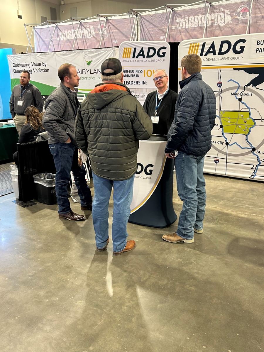 IADG team providing assistance